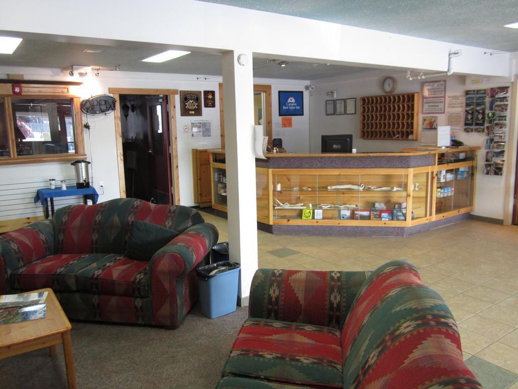 Canadas Best Value Inn- Riverview Hotel Whitehorse Kültér fotó