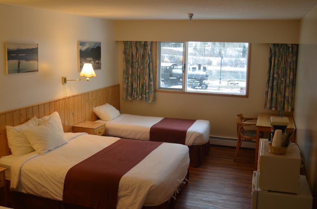 Canadas Best Value Inn- Riverview Hotel Whitehorse Kültér fotó