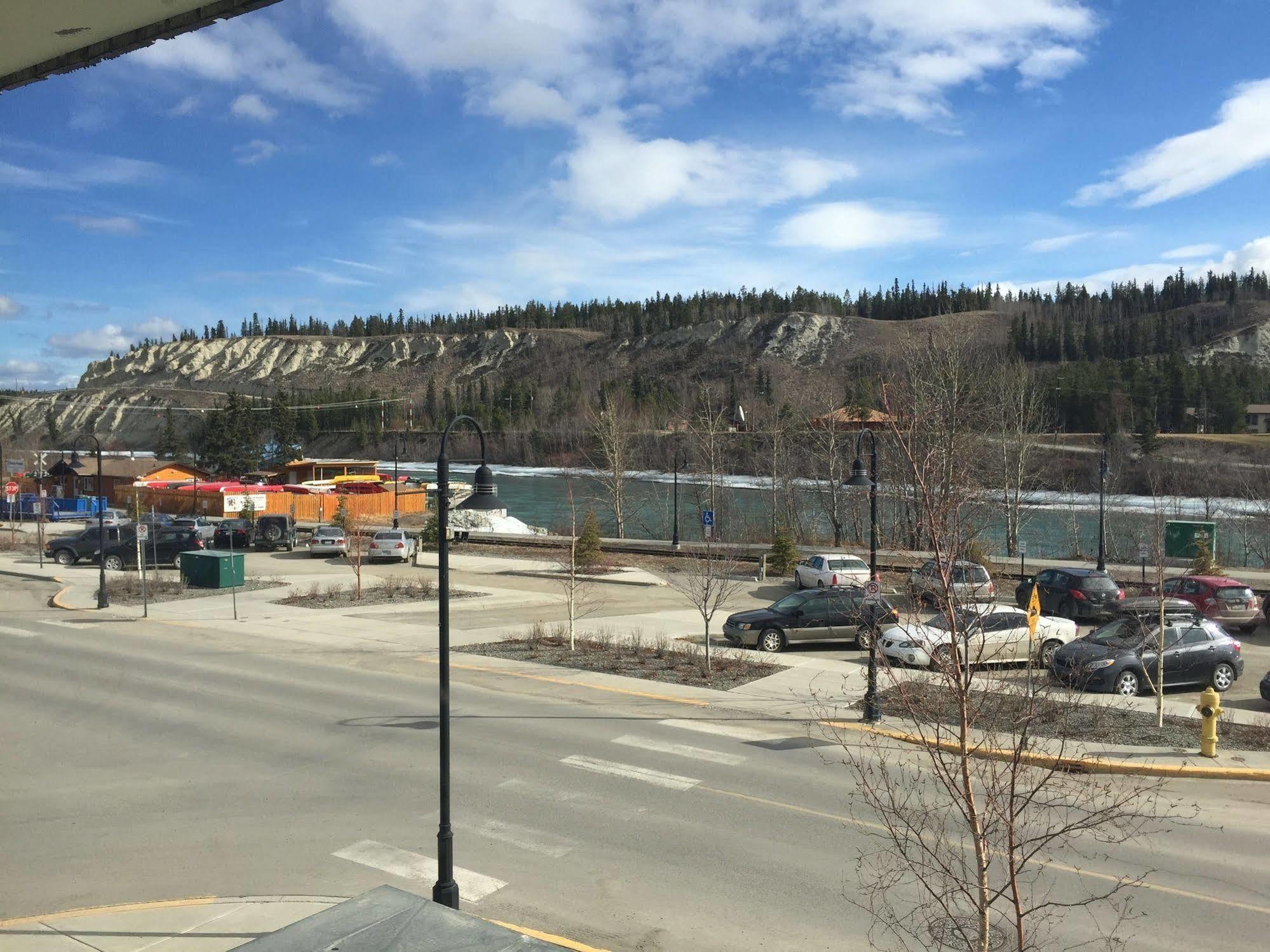 Canadas Best Value Inn- Riverview Hotel Whitehorse Kültér fotó